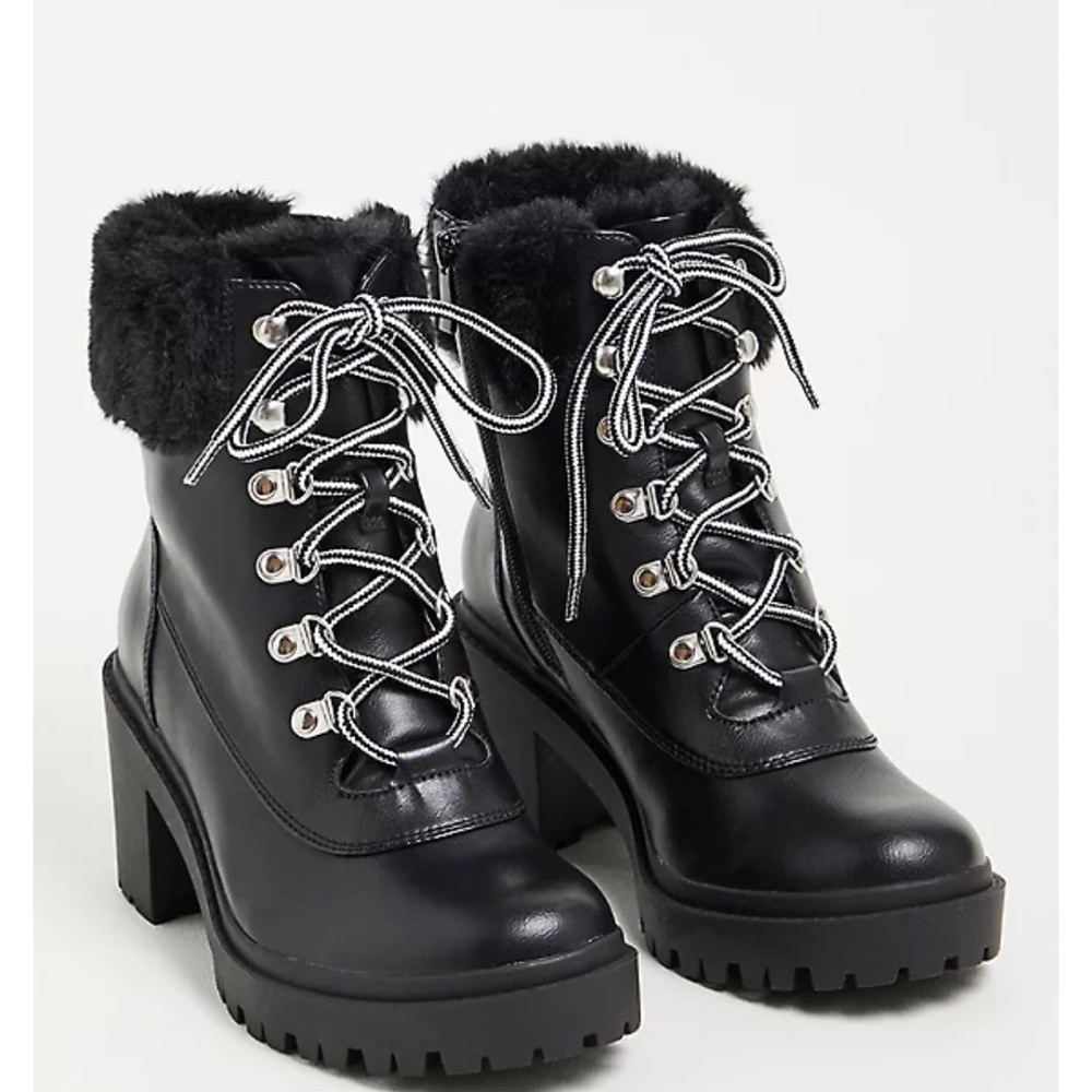 Torrid Black Fur Hiker Bootie Size 8.5 WW